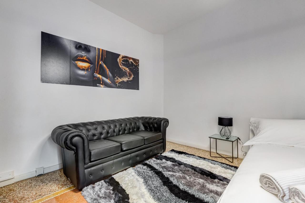 Re Di Roma Guest House Екстер'єр фото